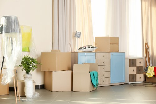 Moving van service for homes and businesses in Ealing