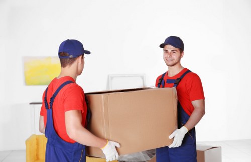 Removal truck hire service for homes in Ealing