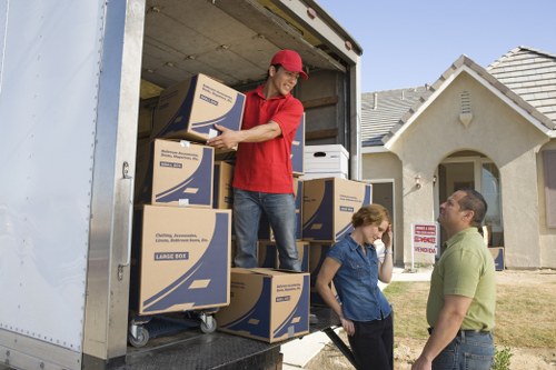 Local Ealing moving quotes tailored to property type and access