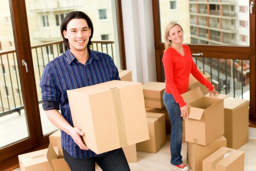 Small move and delivery service for Ealing customers
